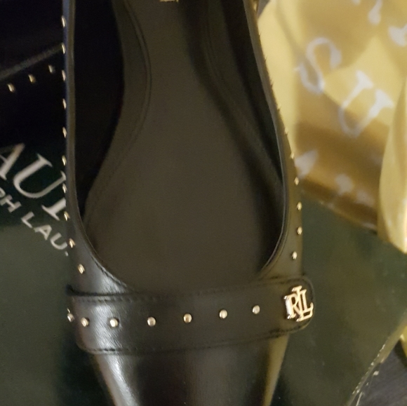 Luxurious Ralph Lauren Flats - Picture 3 of 5